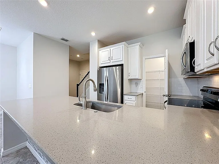 10141 Greenstone Ridge St — Photo 9