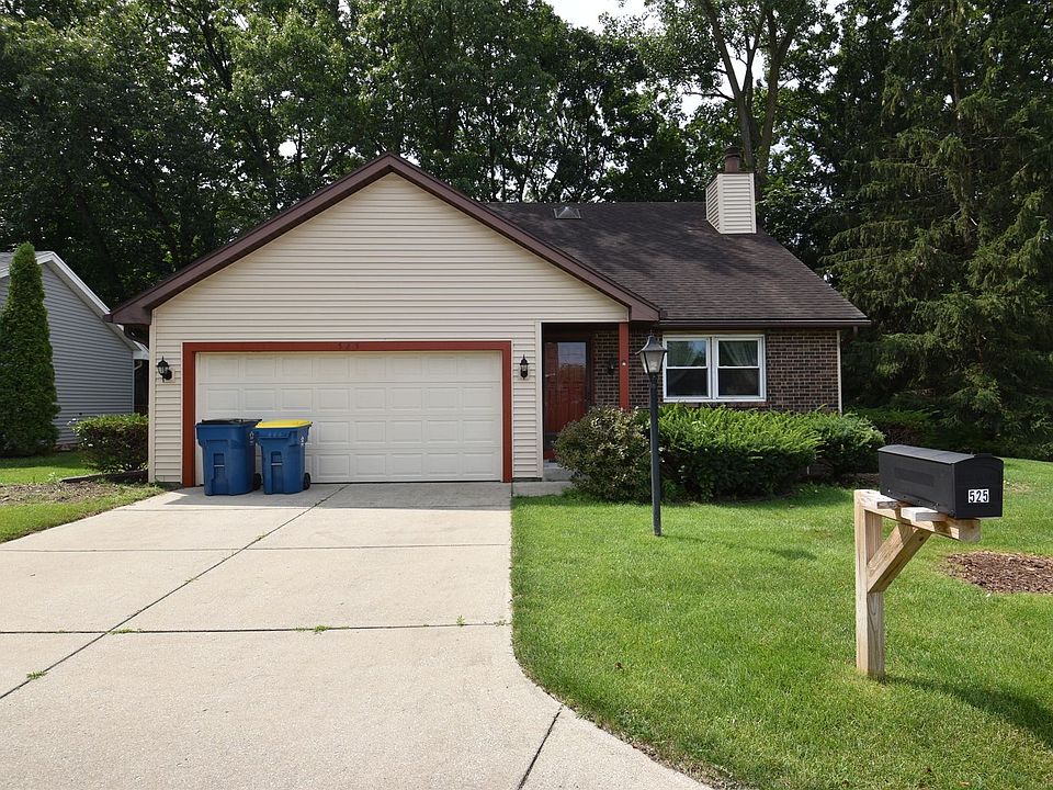 1st image of 525 Lowell Wood S