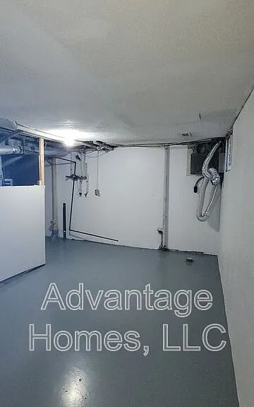 711 N 70th Ter — Photo 21