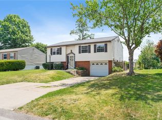 570 Sautter Dr, Crescent, PA
