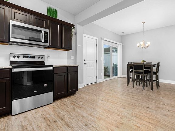 5th image of 45 Glenridge Dr Lot 6