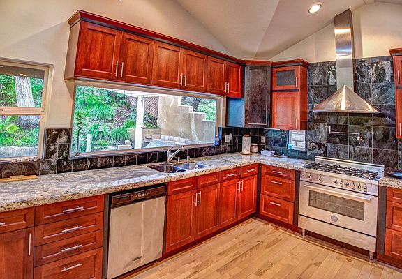 2nd image of 3612 Coldwater Canyon Ave