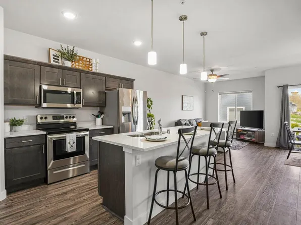 1601 North Windsor Avenue #105, Cottage Grove, WI 53527