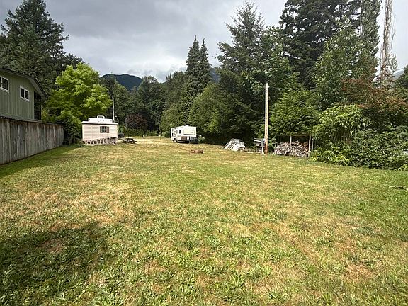 5th image of 12050 Hodgkin Rd