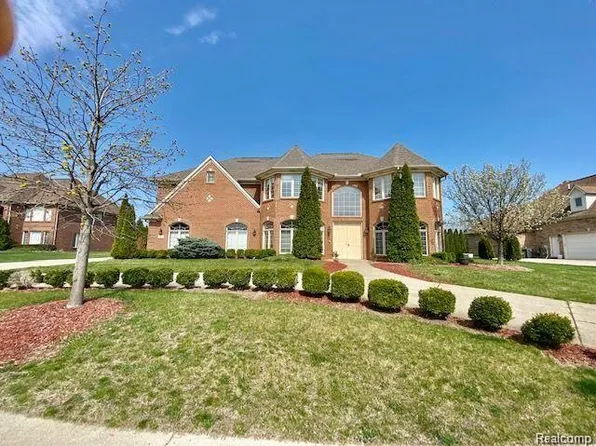 59 Sand Bar Ln, Detroit, MI 48214