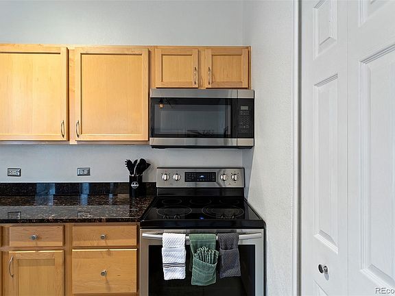 5th image of 444 17th St APT 209