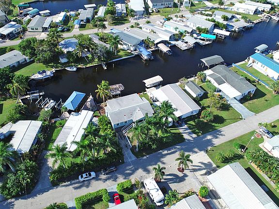 2nd image of 3767 Royal Palm Dr