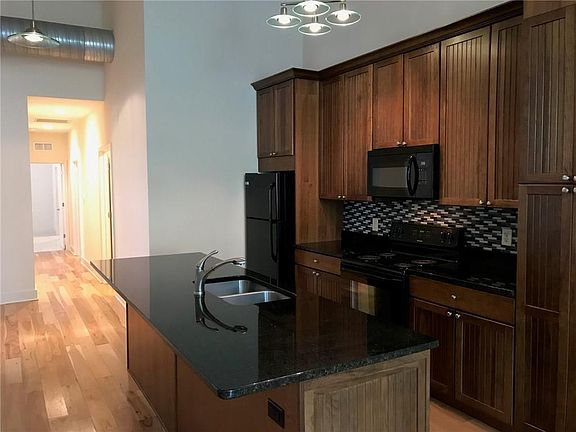 3rd image of 970 Fort Wayne Ave APT A