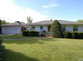 2354 Leonard St NE, Grand Rapids, MI 49505