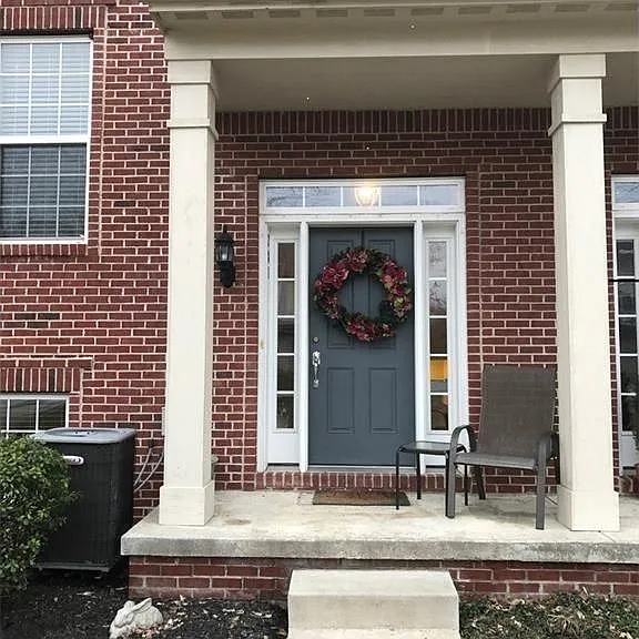 281 Woodhaven Dr — Photo 1