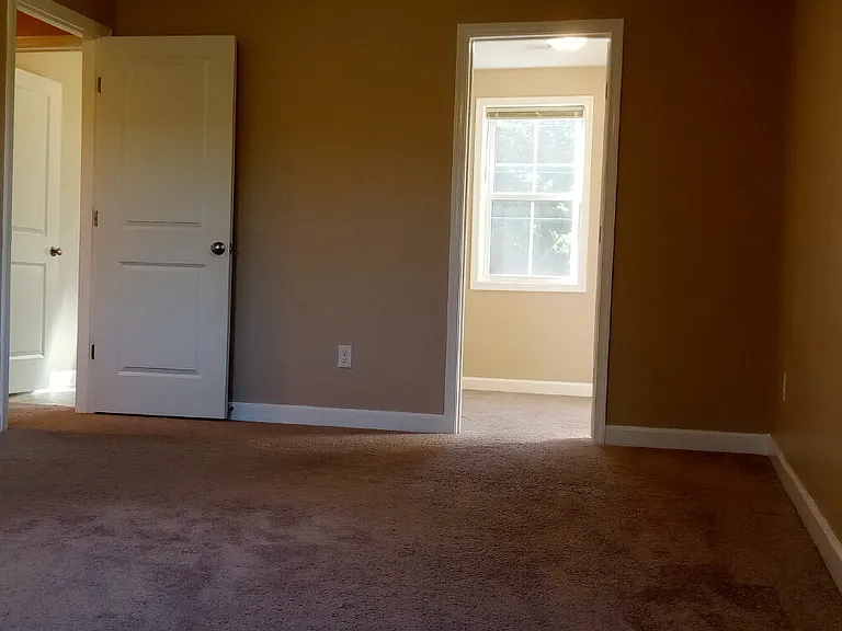 1014 Middlebrook Ave — Photo 6