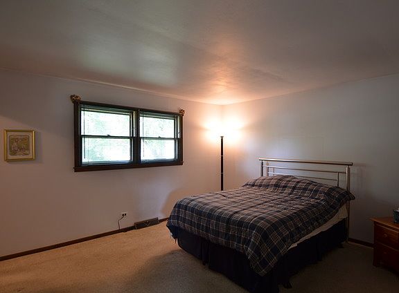 4th image of 7305 Blackstone Ave