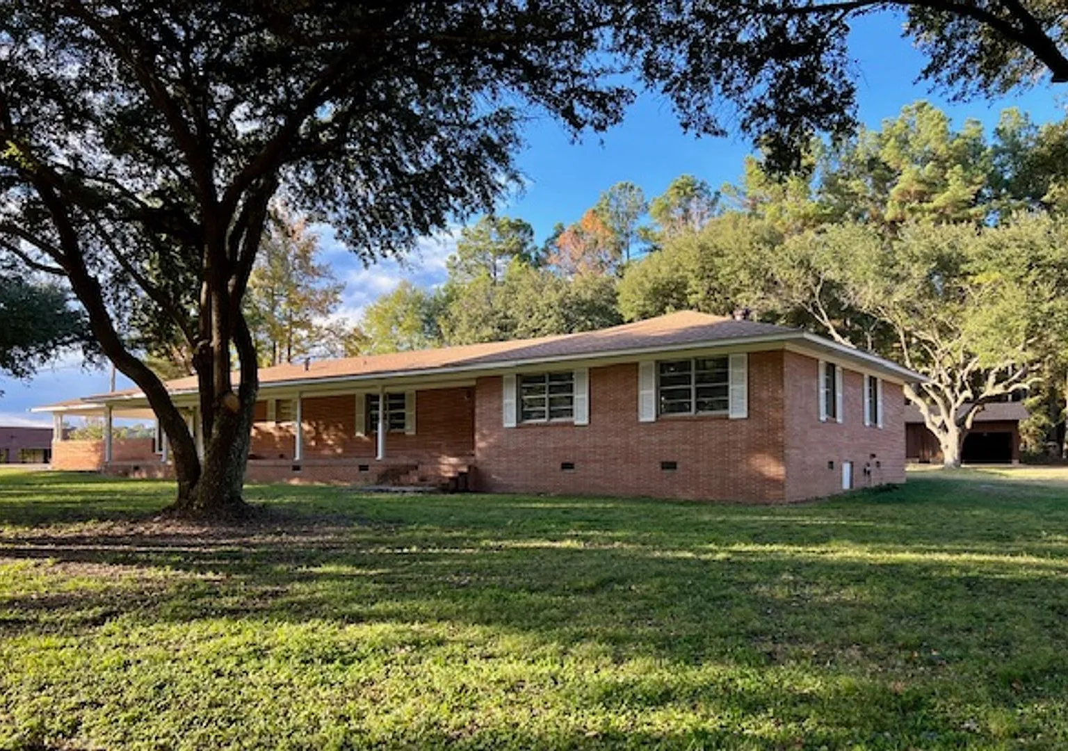 Spacious Ranch — Photo 2