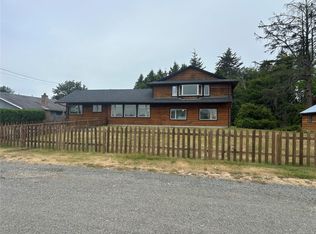 3910 Island Hwy, Campbell River, BC V9H 1M1