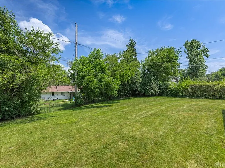 6221 Longford Rd — Photo 30