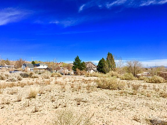 3rd image of 1306 Loma Del Cielo NW