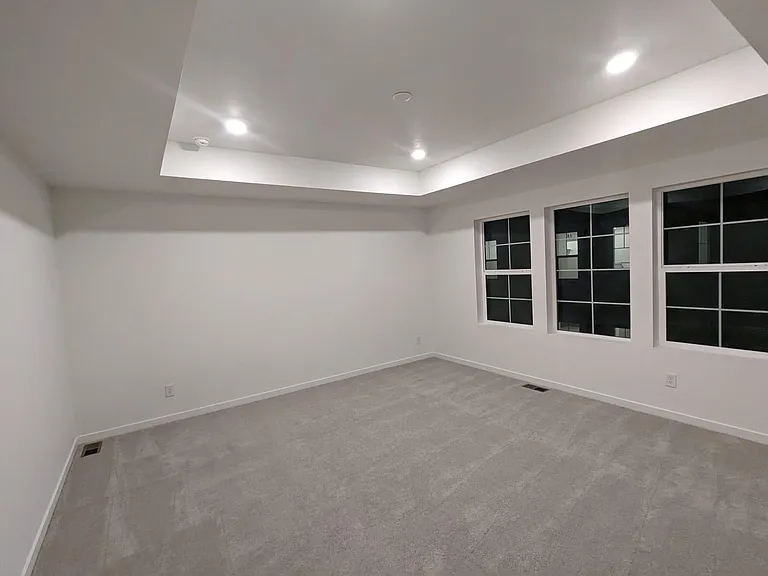Master bed room