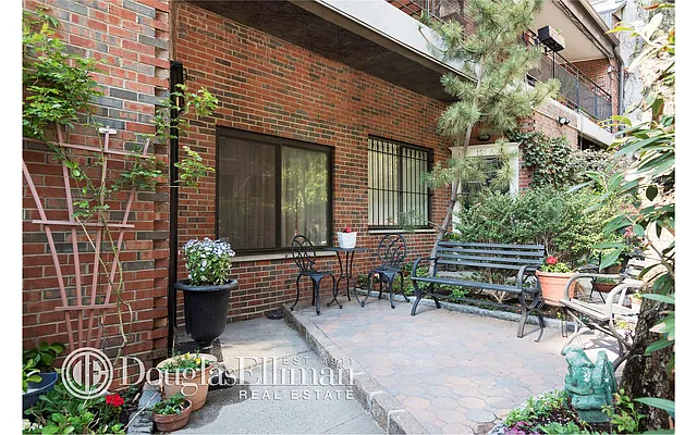 Sold by Douglas Elliman | media 17