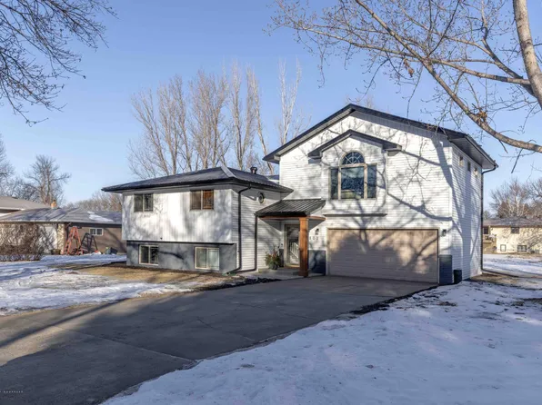 803 7th Ave SE, Barnesville, MN 56514