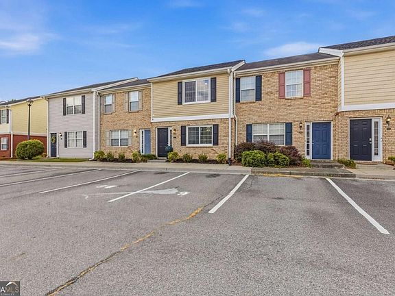 5th image of 9 Princeton Place Dr