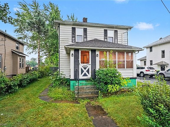2nd image of 18091 Derr Ave
