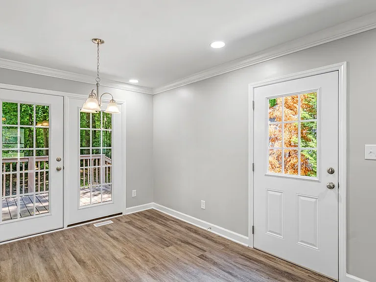 4120 Elmyra Dr — Photo 10