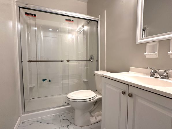 1112 Mount Royal Blvd APT 107