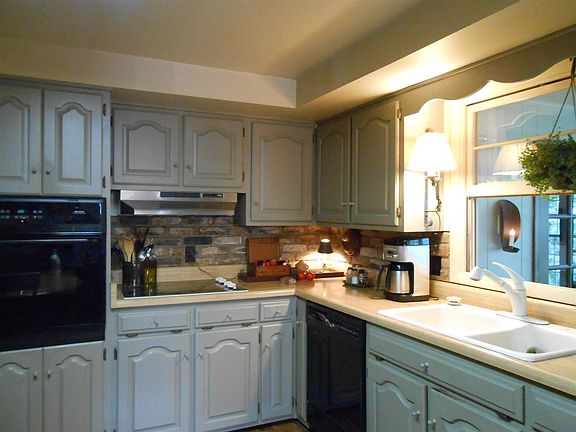 5th image of 2322 Forest Valley Dr