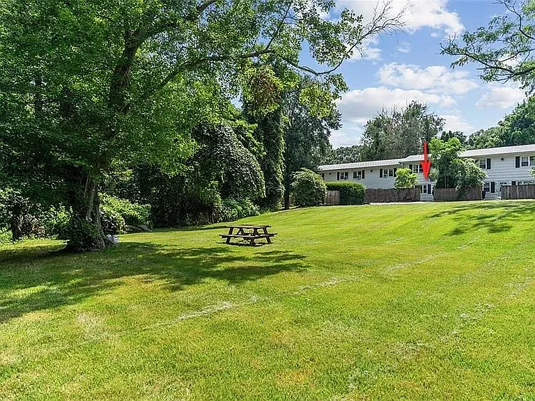 163 Chadsey Rd