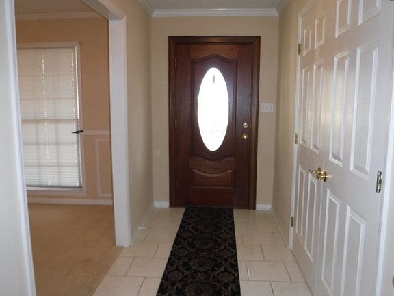 2nd image of 1448 N River Oaks Dr