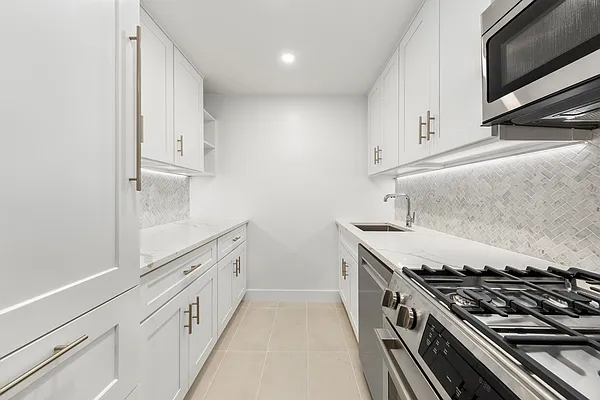 Rented by Corcoran | media 3