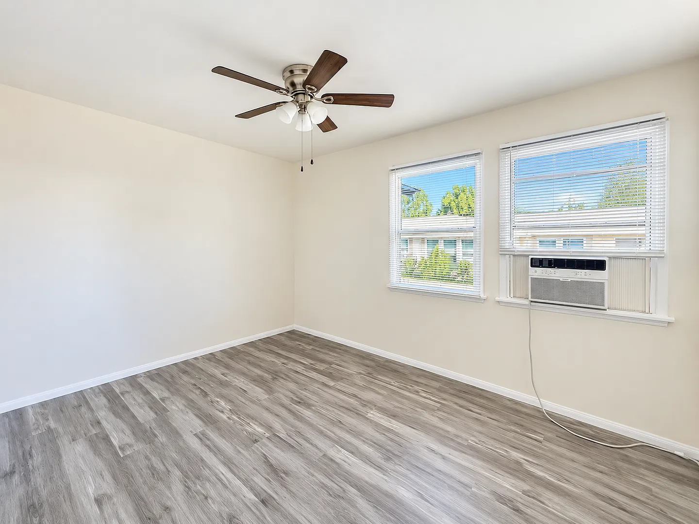 Rosemary Lane Fourplex — Photo 4