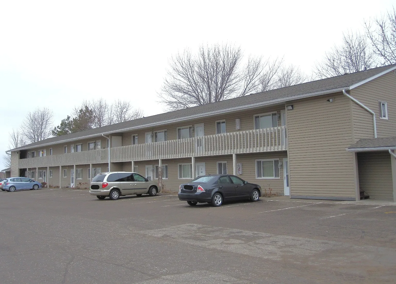 2 bed, 750 sqft, $1,025 — Photo 2