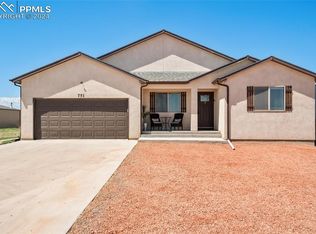 751 E Marigold Dr, Pueblo West, CO 81007