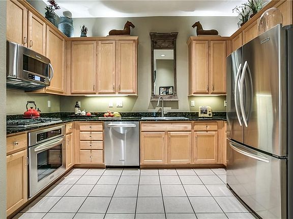 4th image of 4412 McKinney Ave APT 4