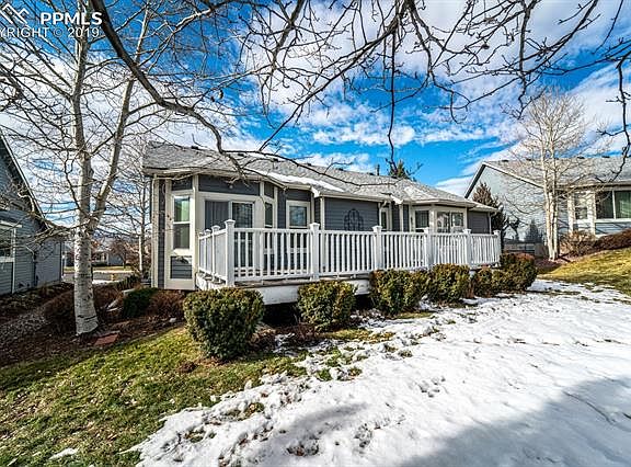 3rd image of 4155 Greens Dr