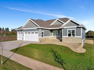1102 Reese Trl, Waunakee, WI 53597