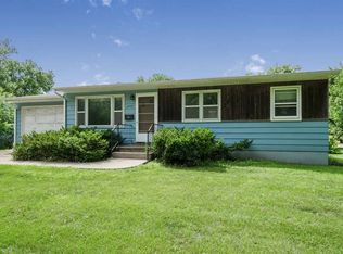 2205 D St, Iowa City, IA 52245