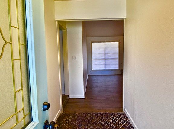 3rd image of 5604 Wilshire Dr