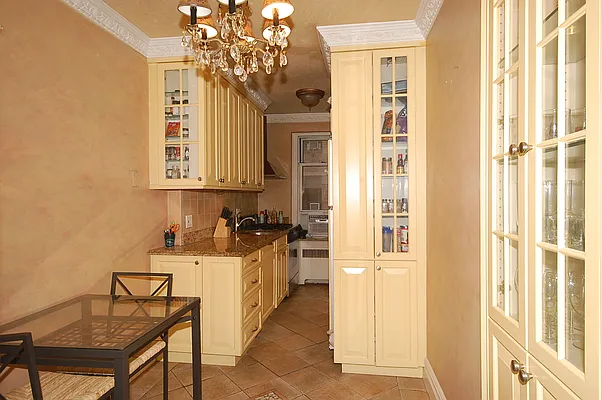 Sold by Green Line Realty | media 1