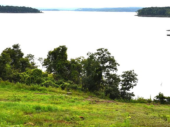 2nd image of TRACT Five Sunnyside Of The Bay