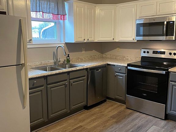 4th image of 345 W Smith St