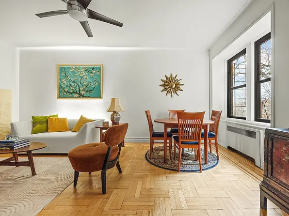 71 Ocean Pkwy APT 2N, Brooklyn, NY 11218