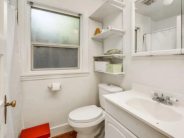 6401 Lake Washington Blvd SE #B — Photo 9