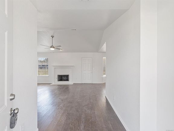 5th image of 25326 S Valley Dr