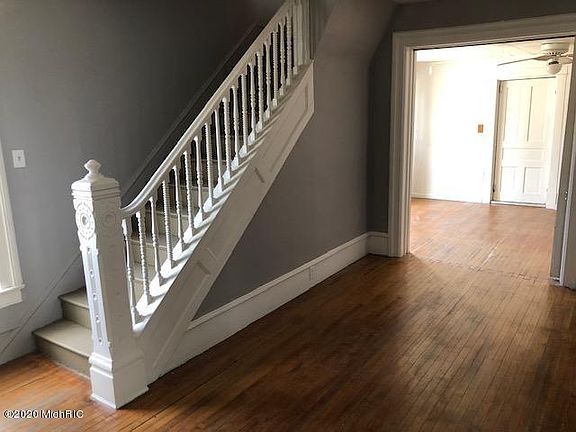 2nd image of 418 Woodward Ave