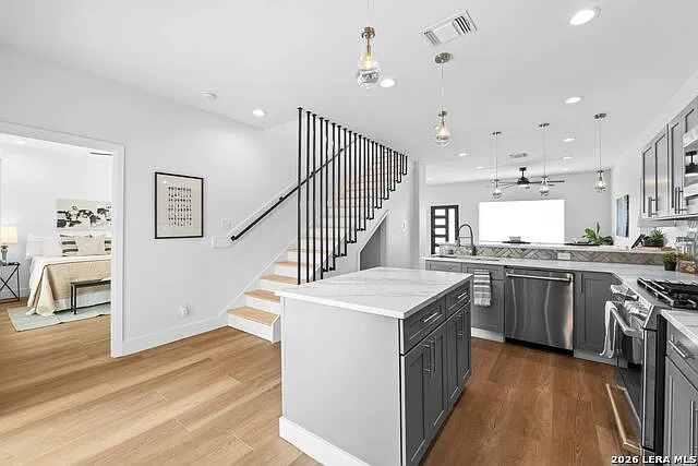 117 Carle Ave — Photo 22