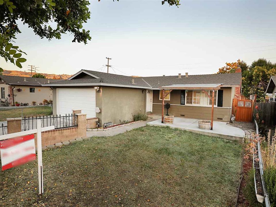 1st image of 3300 Mount Vista Dr