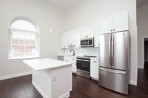 120 Washington St #2 Photo 1