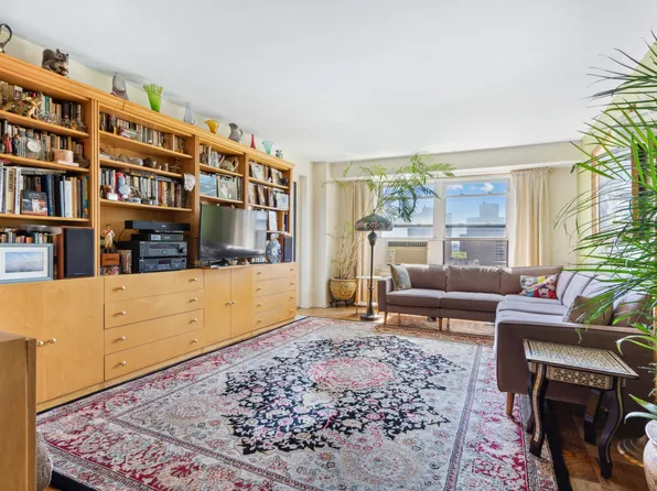 210 East Broadway image 1 of 7